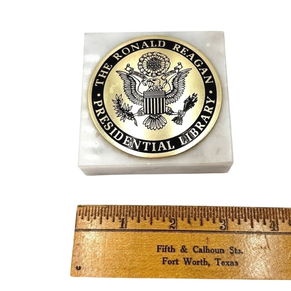 Ronald Reagan Presidential Library Marble Brass Paperweight Great Seal 3x3 White - Picture 2 of 2